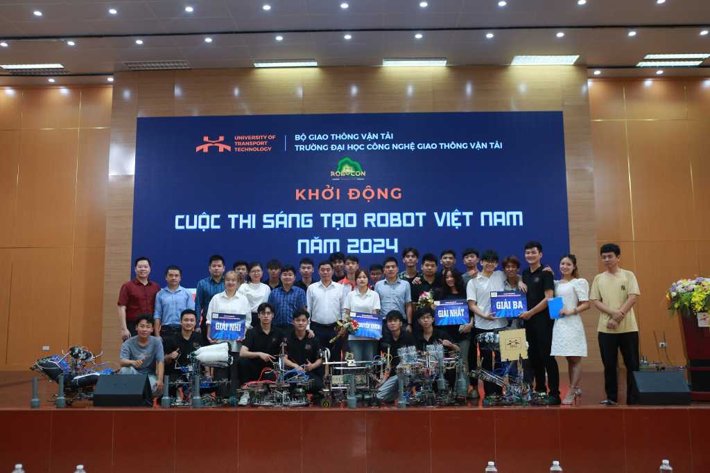 Khởi động Cuộc thi sáng tạo Robot Việt Nam - Robocon 2024