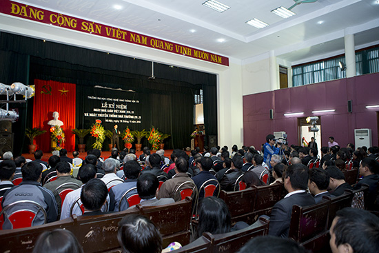 Kỷ niệm 32 năm Ngày nhà giáo Việt Nam 20-11 và 69 năm ngày truyền thống nhà trường 29-11