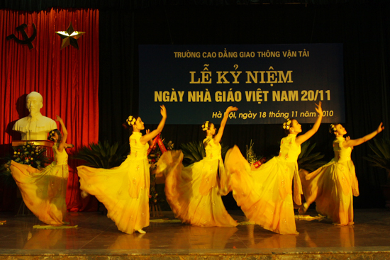 Lễ kỷ niệm ngày nhà giáo việt nam 20/11