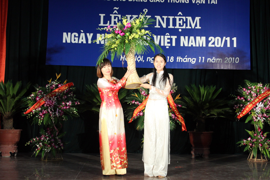 Lễ kỷ niệm ngày nhà giáo việt nam 20/11