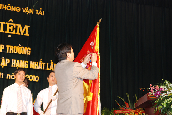 Lễ kỷ niệm 65 năm ngày thành lập trường và đón nhận Huân chương độc lập hạng Nhất lần thứ 2