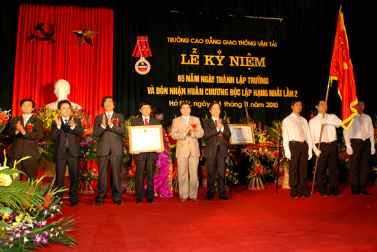 Lễ kỷ niệm 65 năm ngày thành lập trường và đón nhận Huân chương độc lập hạng Nhất lần thứ 2