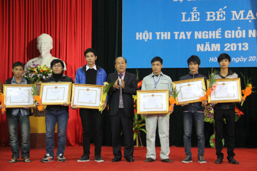 Bế mạc Hội thi tay nghề giỏi ngành GTVT 2013