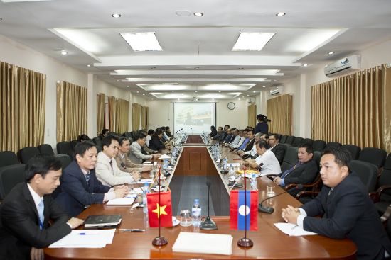 Bế giảng khóa đào tạo “Thí nghiệm viên kiểm tra chất lượng công trình giao thông” cho cán bộ Bộ Công chính và Vận tải Lào.