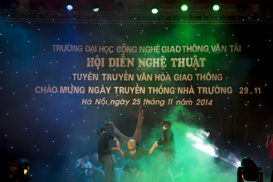 Rực rỡ sắc màu chương trình nhạc hội văn hóa giao thông, chào K65