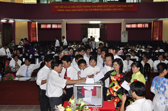 Đại hội Đảng bộ lần thứ V trường Cao đẳng GTVT