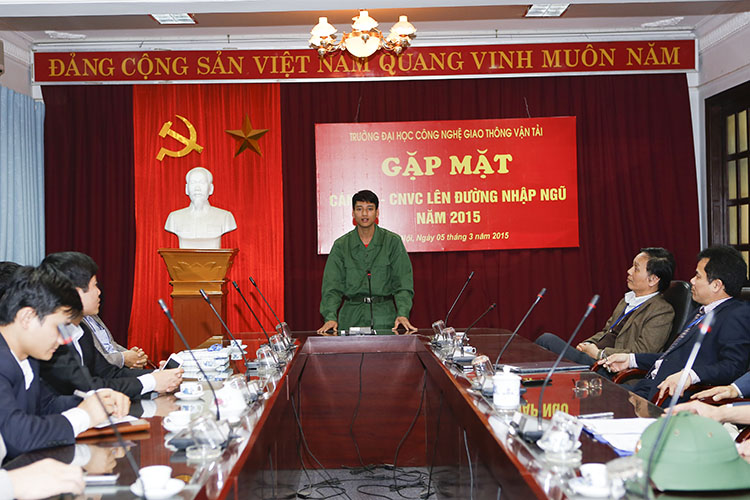 Gặp mặt cán bộ - công nhân viên chức lên đường nhập ngũ năm 2015