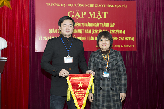 Họp mặt truyền thống nhân Kỷ niệm 70 năm ngày thành lập QĐND Việt Nam 22/12