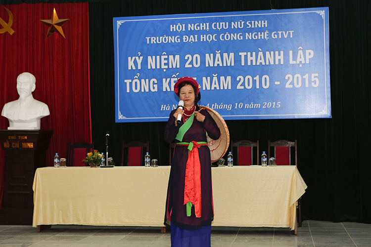 Cựu nữ sinh
