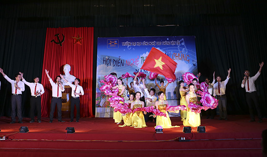 Hội diễn nghệ thuật quần chúng lần thứ 2 năm 2014