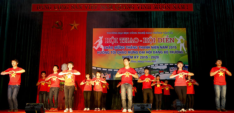 Hội diễn văn nghệ Chào mừng Tháng Thanh niên năm 2015 tại Cơ sở đào tạo Vĩnh Phúc