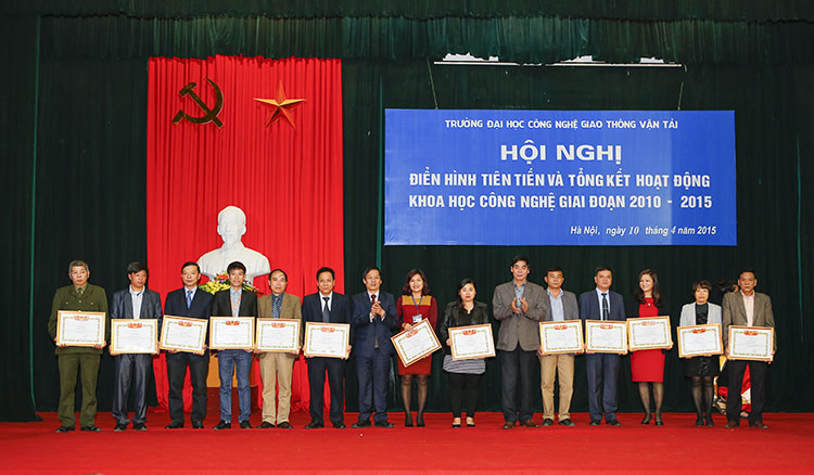Hội nghị điển hình tiên tiến năm 2015