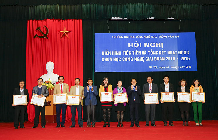Hội nghị điển hình tiên tiến năm 2015