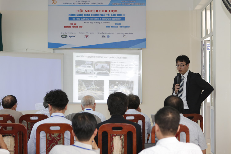 Hội thảo KHCNGTVT-3
