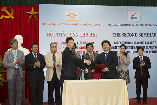 Hội thảo tăng cường năng lực đào tạo đáp ứng yêu cầu về công nghệ xây dựng đường cao tốc ở Việt Nam lần 2 năm 2014