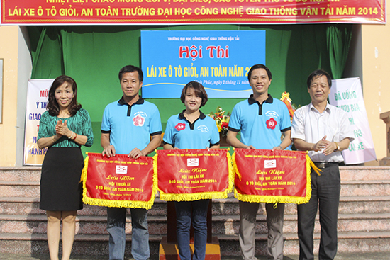 Hội thi lái xe ô tô giỏi năm 2014