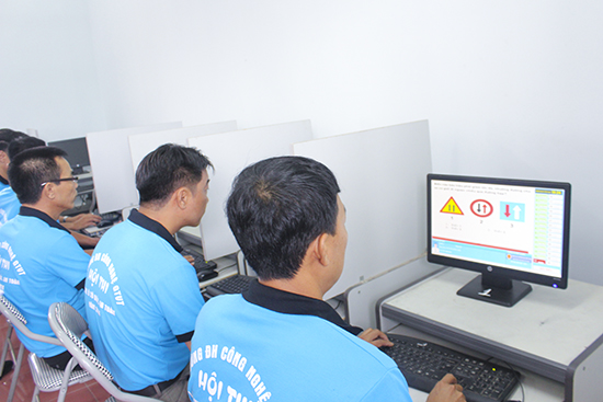 Hội thi lái xe ô tô giỏi năm 2014