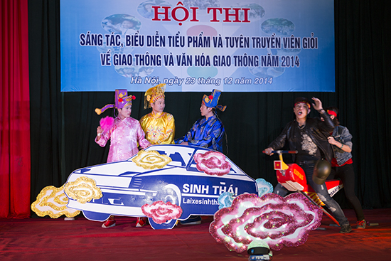 Hội thi sáng tác, biểu diễn tiểu phẩm tuyên truyền các luật về giao thông và văn hóa giao thông năm 2014