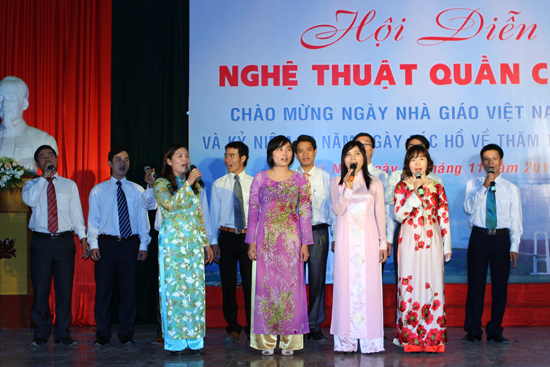 (utt.vn)Hội diễn nghệ thuật quần chúng năm 2011