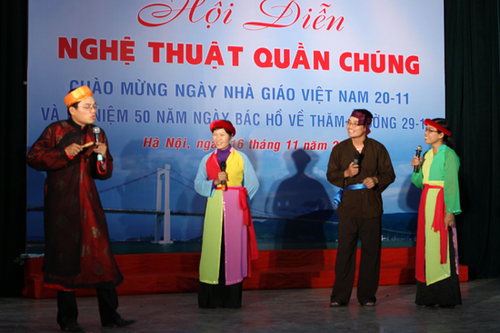 (utt.vn)Hội diễn nghệ thuật quần chúng năm 2011