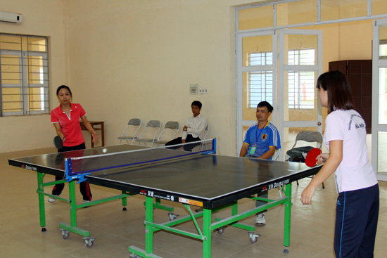 (utt.edu.vn)Hội thao hội diễn 2011 (utt.edu.vn)Hội thao hội diễn 2011