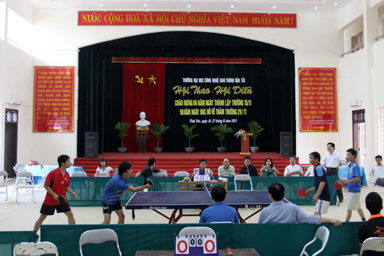 (utt.edu.vn)Hội thao hội diễn 2011 (utt.edu.vn)Hội thao hội diễn 2011
