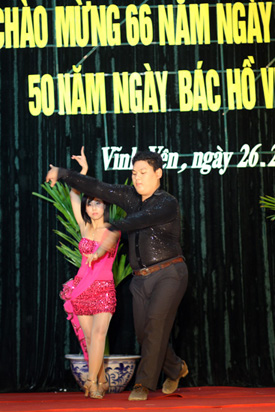 (utt.edu.vn)Hội thao hội diễn 2011 (utt.edu.vn)Hội thao hội diễn 2011