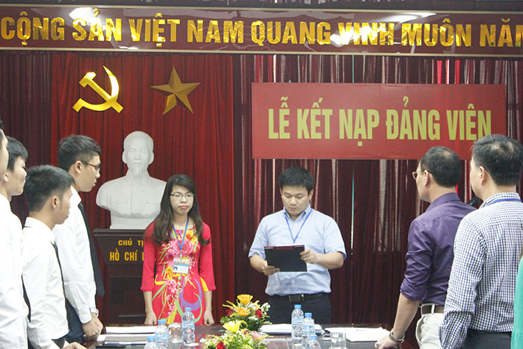 kết nạp đảng viên