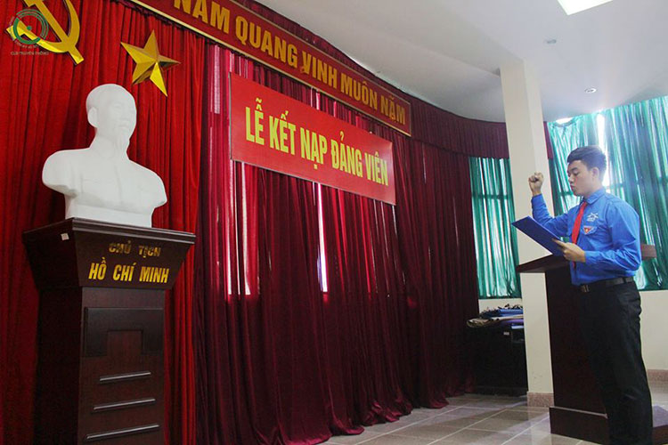 lễ kết nạp đảng viên