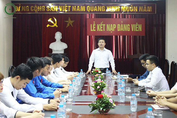 lễ kết nạp đảng viên