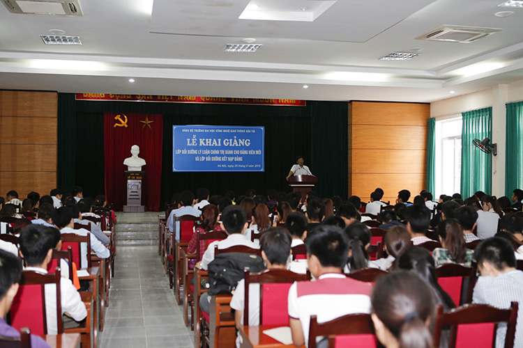 Lớp bồi dưỡng LLCT