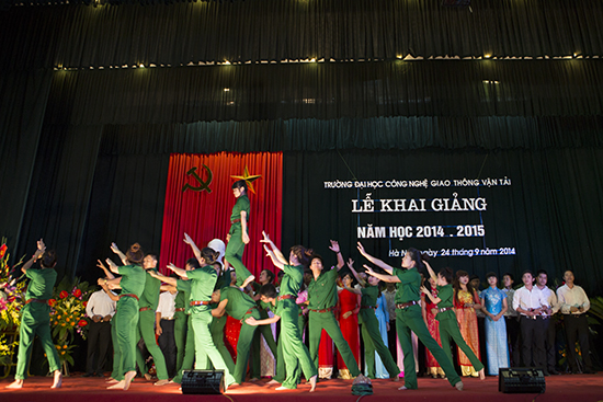 Khai giảng năm học mới 2014 - 2015