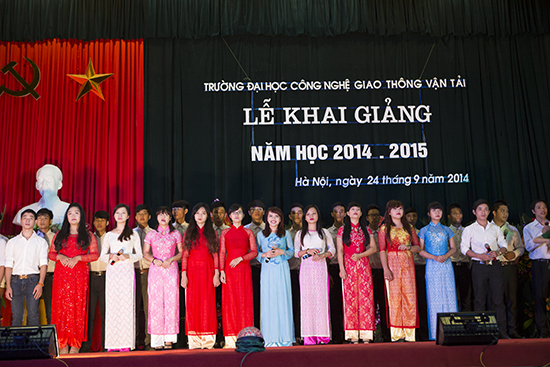 Khai giảng năm học mới 2014 - 2015