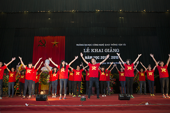 Khai giảng năm học mới 2014 - 2015