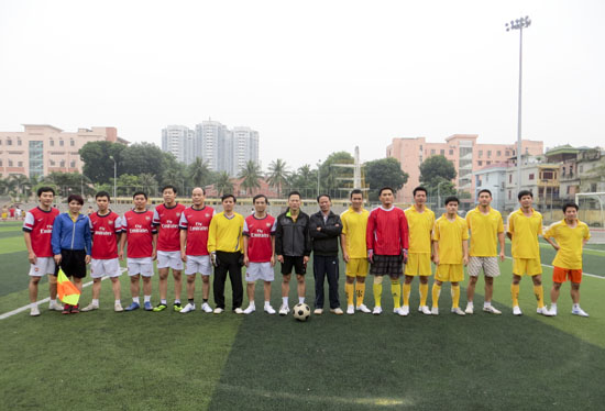 Khai mạc giải bóng đá CB-VC đại học Công nghệ GTVT 2013