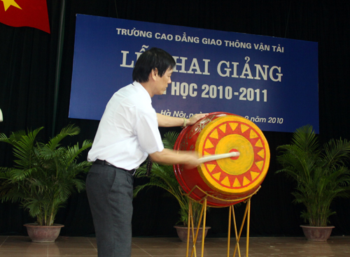 Lễ khai giảng năm học 2010-2011 trường Cao đẳng GTVT