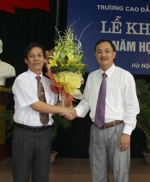 Lễ khai giảng năm học 2010-2011 trường Cao đẳng GTVT