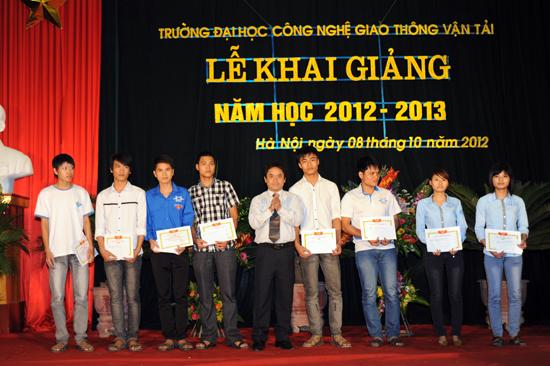 Khai giảng năm học 2012 - 2013