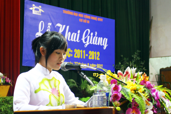Lễ khai giảng năm học 2011 - 2012 Đại học Công nghệ GTVT - cơ sở Thái Nguyên