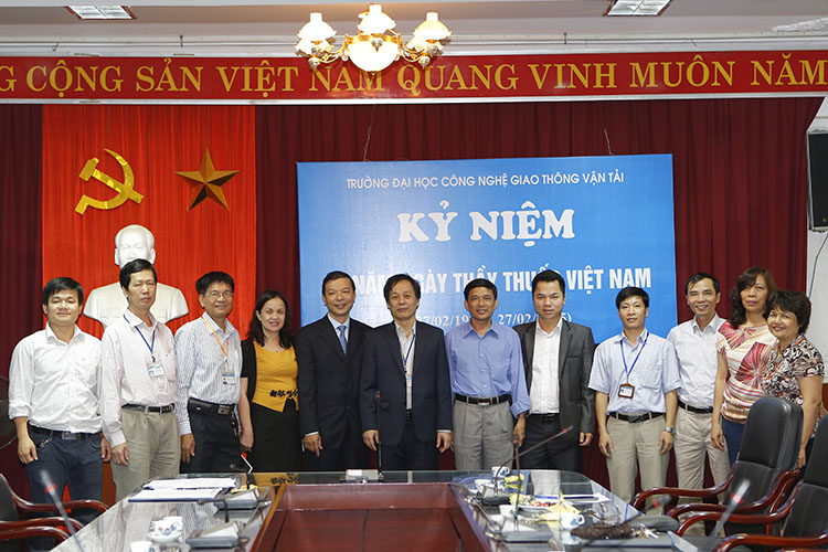 Kỷ niệm 60 năm Ngày Thầy thuốc Việt Nam (27/02/1955 - 27/02/2015)