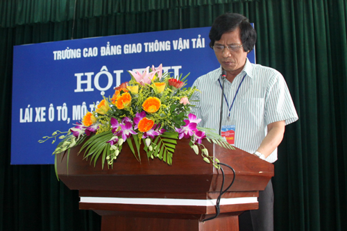 Hội thi Lái xe mô tô, ô tô giỏi và an toàn trường Cao đẳng GTVT năm 2010