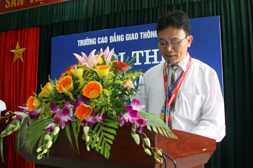 Hội thi Lái xe mô tô, ô tô giỏi và an toàn trường Cao đẳng GTVT năm 2010