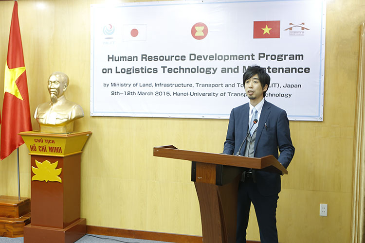 Lễ bế giảng khoá đào tạo về kỹ thuật Logistics