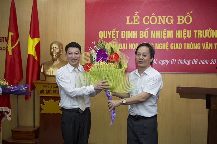 Lễ công bố Quyết định bổ nhiệm Hiệu trưởng nhiệm kỳ 2015-2020