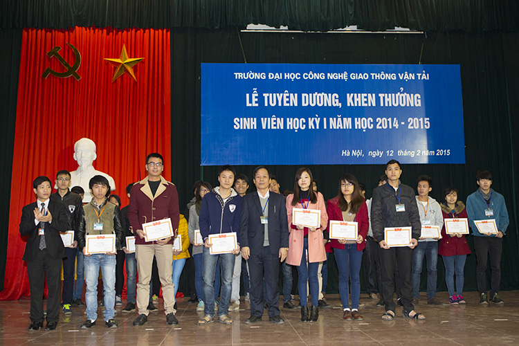 Tuyên dương sinh viên học kỳ I năm học 2014 - 2015