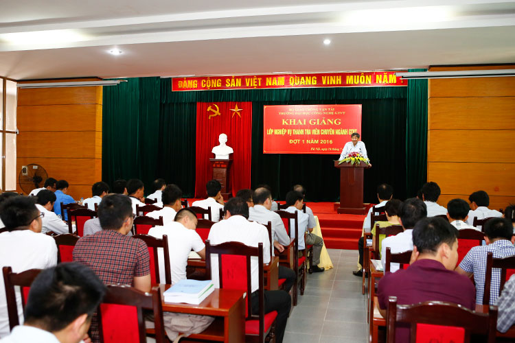 thanh tra viên