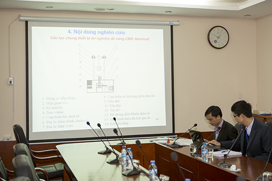 Hội nghị nghiệm thu đề tài NCKH cấp Bộ “Nghiên cứu thiết kế chế tạo thiết bị thí nghiệm đa năng CBR – Marshall...
