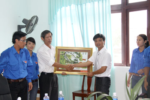 Hành trình thắp lửa truyền thống, tri ân nguồn cội tại Quảng Trị