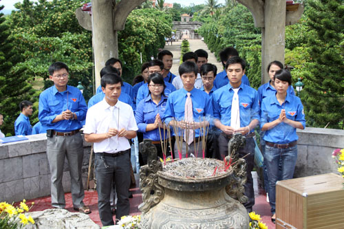 Hành trình thắp lửa truyền thống, tri ân nguồn cội tại Quảng Trị