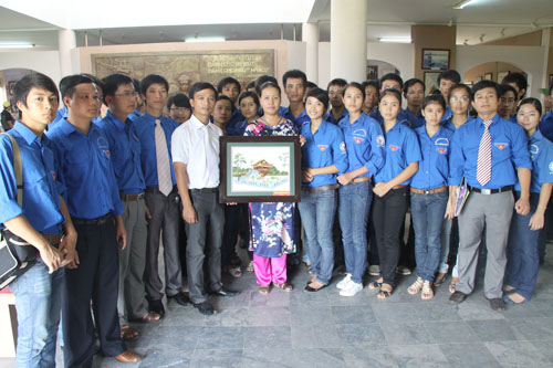 Hành trình thắp lửa truyền thống, tri ân nguồn cội tại Quảng Trị